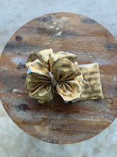 Load image into Gallery viewer, Metallic Messy Headwraps