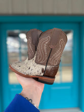 Load image into Gallery viewer, The Beau (brown) Cowhide Tanner Mark Boots