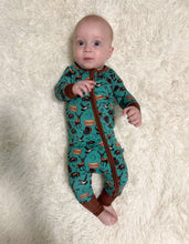 Load image into Gallery viewer, TEAL Bella-Breez Hunting Club Bamboo Sleeper READ DESCRIPTION (FINAL SALE)