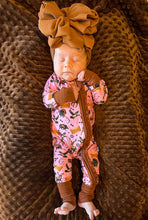 Load image into Gallery viewer, PINK Bella-Breez Hunting Club Bamboo Sleeper READ DESCRIPTION (FINAL SALE)