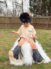 Load image into Gallery viewer, Cowgirls For Christ bubble/crewneck