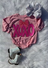 Load image into Gallery viewer, Light Pink Valentines Day Patch Bubble Rompers