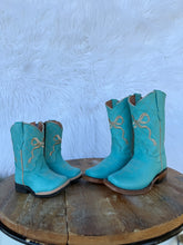 Load image into Gallery viewer, Turquoise Bow Tanner Mark Boots