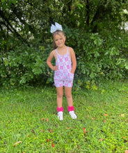 Load image into Gallery viewer, Ankle Ruffle Socks (Multiple Colors)