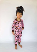 Load image into Gallery viewer, PINK Bella-Breez Hunting Club Bamboo Set (FINAL SALE)