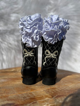 Load image into Gallery viewer, Black Bow Tanner Mark Boots