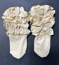 Load image into Gallery viewer, Ankle Ruffle Socks (Multiple Colors)