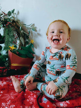 Load image into Gallery viewer, Moo-ey Christmas Bamboo set (FINAL SALE)