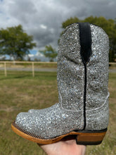 Load image into Gallery viewer, Silver Sparkle Tanner Mark Boots