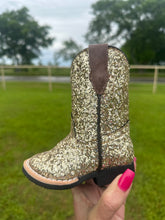 Load image into Gallery viewer, Gold Tanner Mark Boots