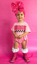 Load image into Gallery viewer, Fuchsia Tanner Mark Boots