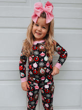 Load image into Gallery viewer, Cowgirl Christmas Bamboo Set