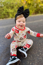 Load image into Gallery viewer, Hot Cocoa & Cookies Bamboo set (FINAL SALE)