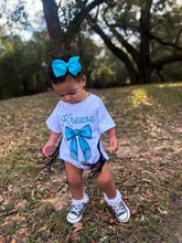 Load image into Gallery viewer, White Custom Bow Name Crewneck/Bubble