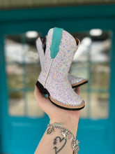 Load image into Gallery viewer, Unicorn Tanner Mark Boots