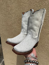 Load image into Gallery viewer, Genuine Cowhide boots(Tanner Mark)