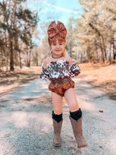 Load image into Gallery viewer, Brown Mermaid Tanner Mark boots