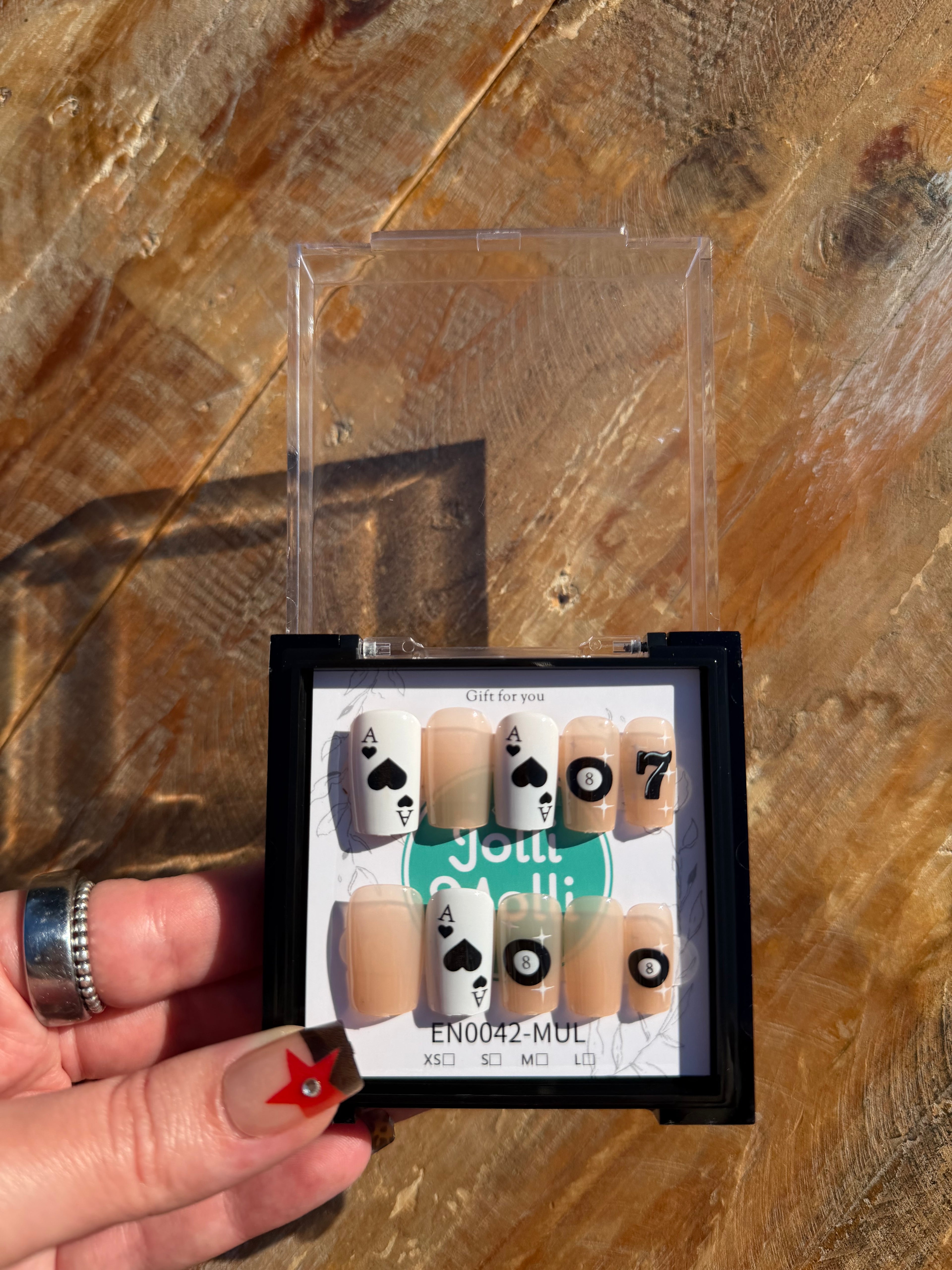 Western press on nails