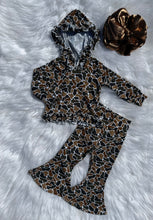 Load image into Gallery viewer, Camo Ruffled Set
