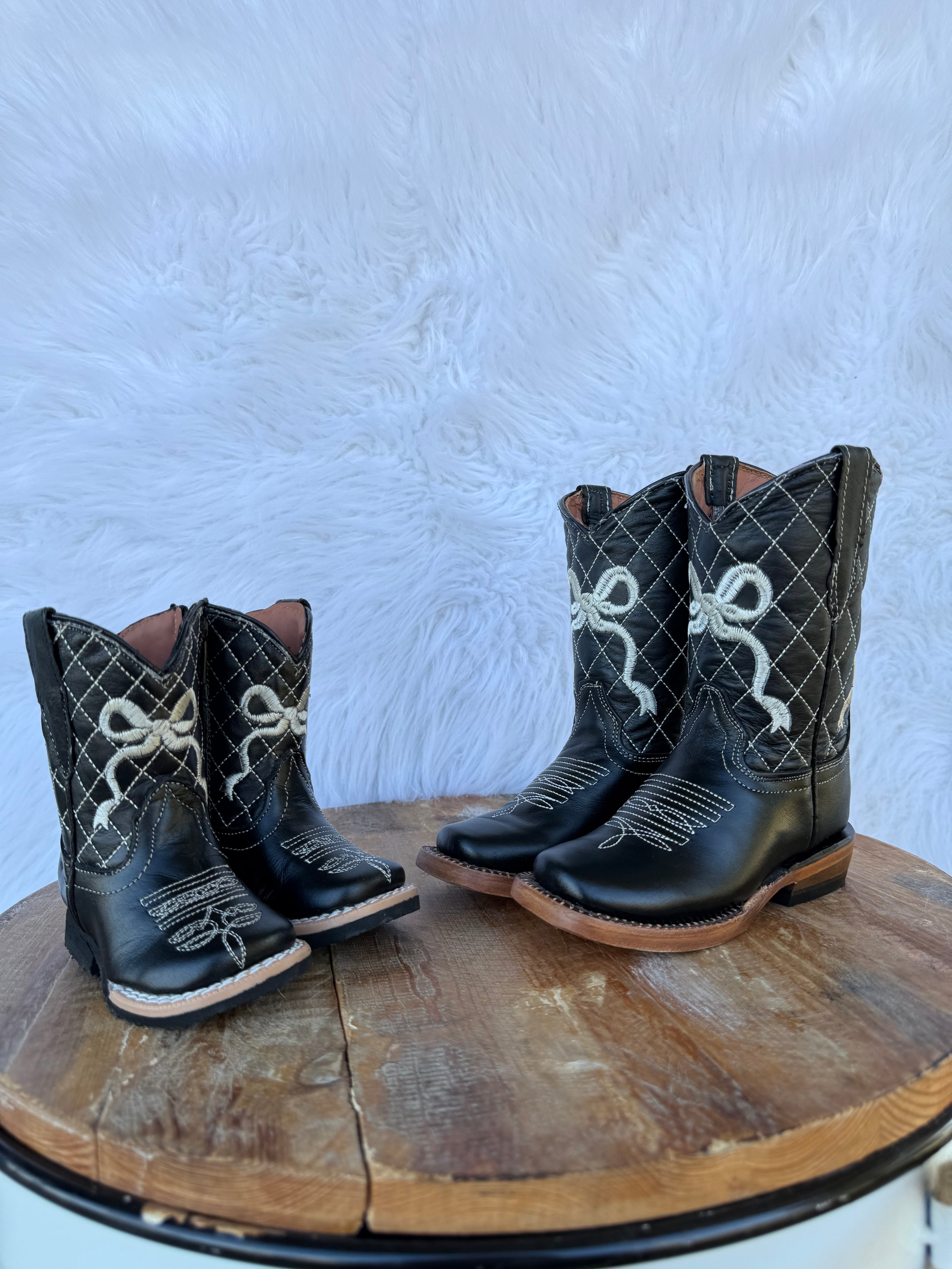 Black Bow Tanner Mark Boots