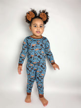 Load image into Gallery viewer, BLUE Bella-Breez Hunting Club Bamboo Set
