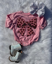 Load image into Gallery viewer, Light Pink Valentines Day Patch Bubble Rompers
