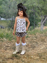 Load image into Gallery viewer, Daddy&#39;s Girl Swing Top
