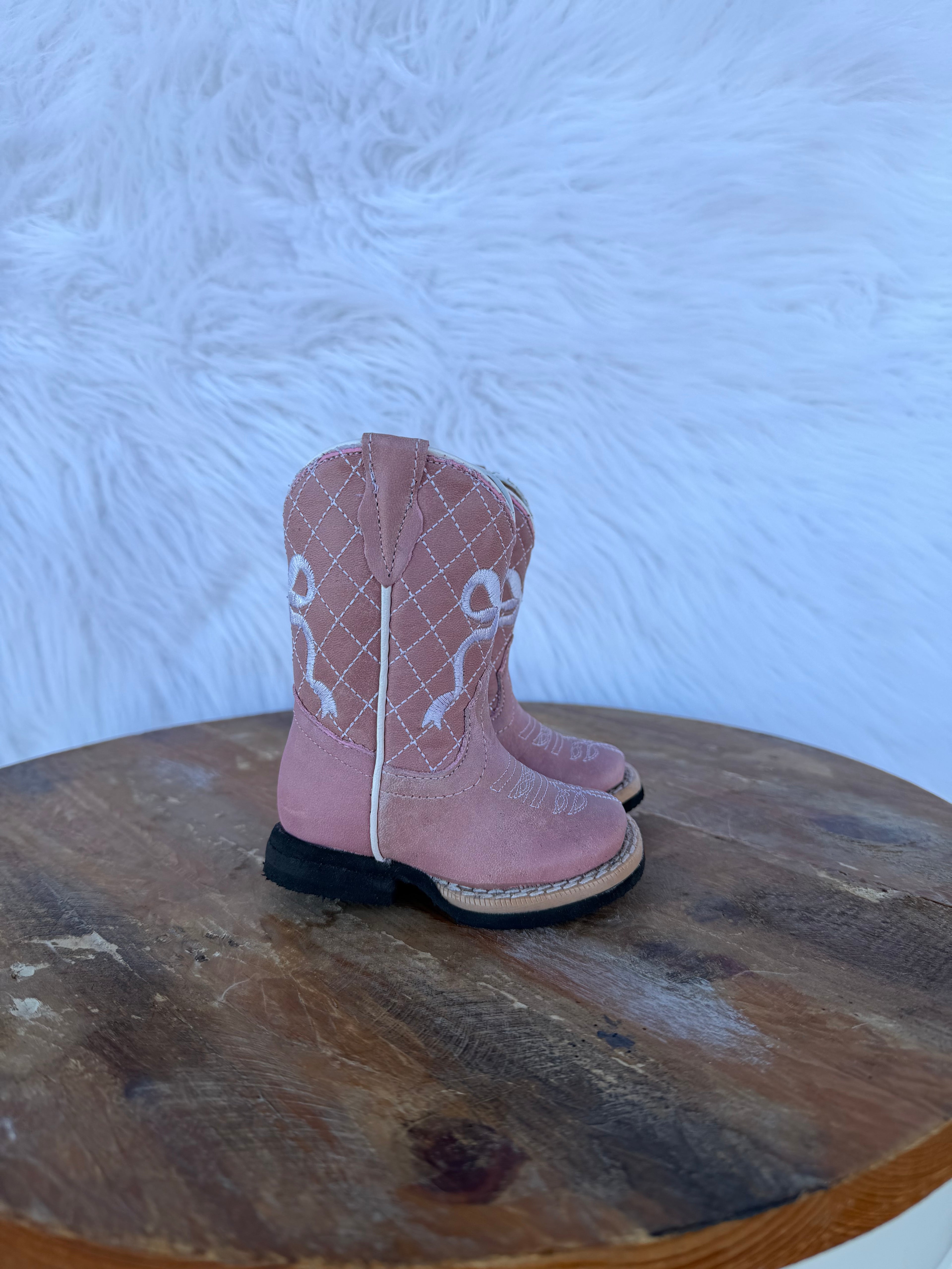 Dusty Rose Bow Tanner Mark Boots