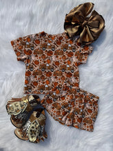 Load image into Gallery viewer, Autumn Acres Oversized Set
