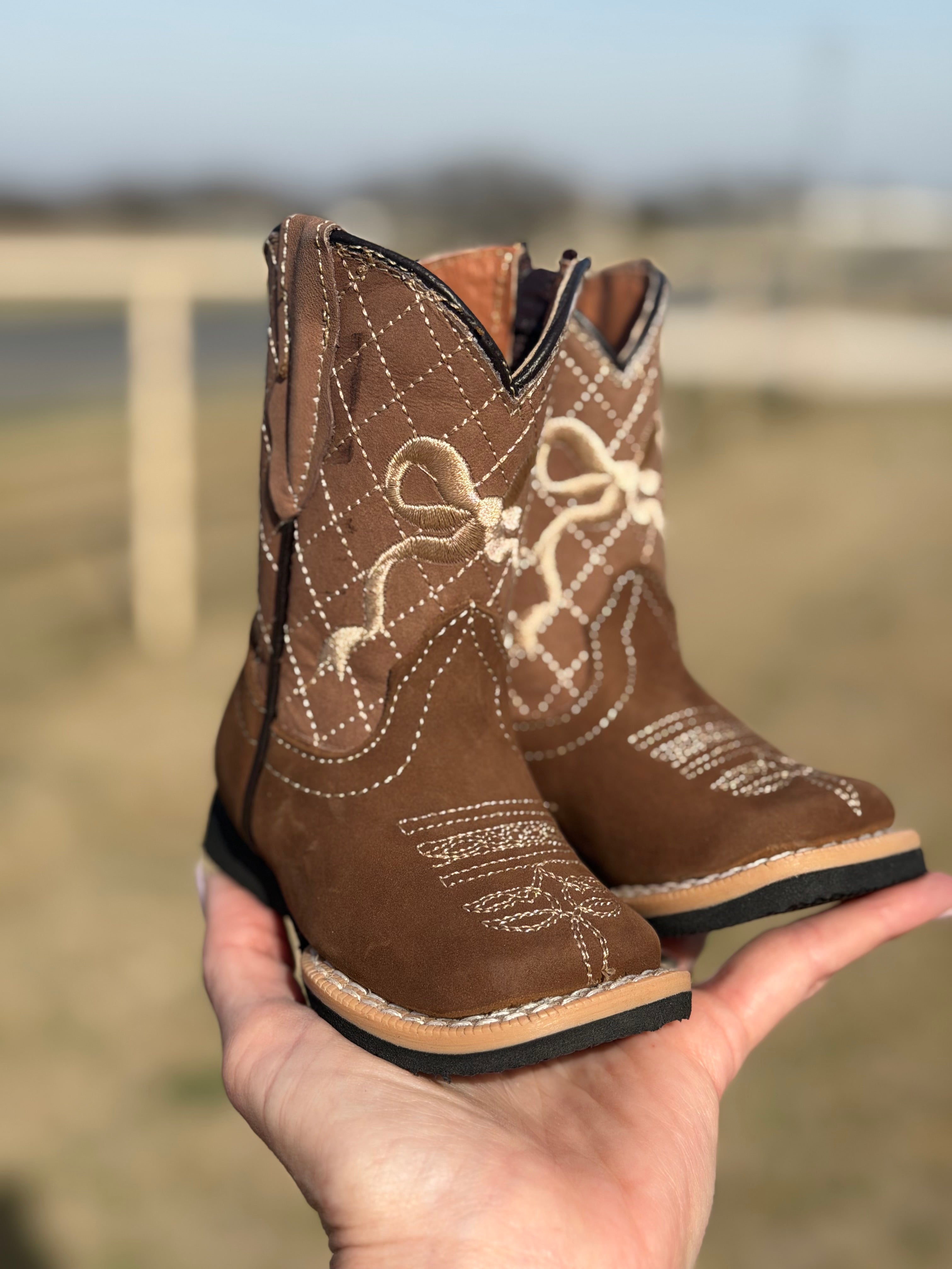 Brown Bow Tanner Mark Boots
