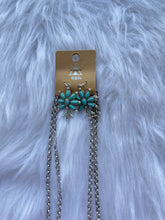 Load image into Gallery viewer, Squash blossom necklace and earring set
