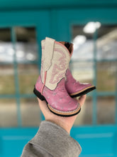 Load image into Gallery viewer, Bubblegum Pink Tanner Mark Boots
