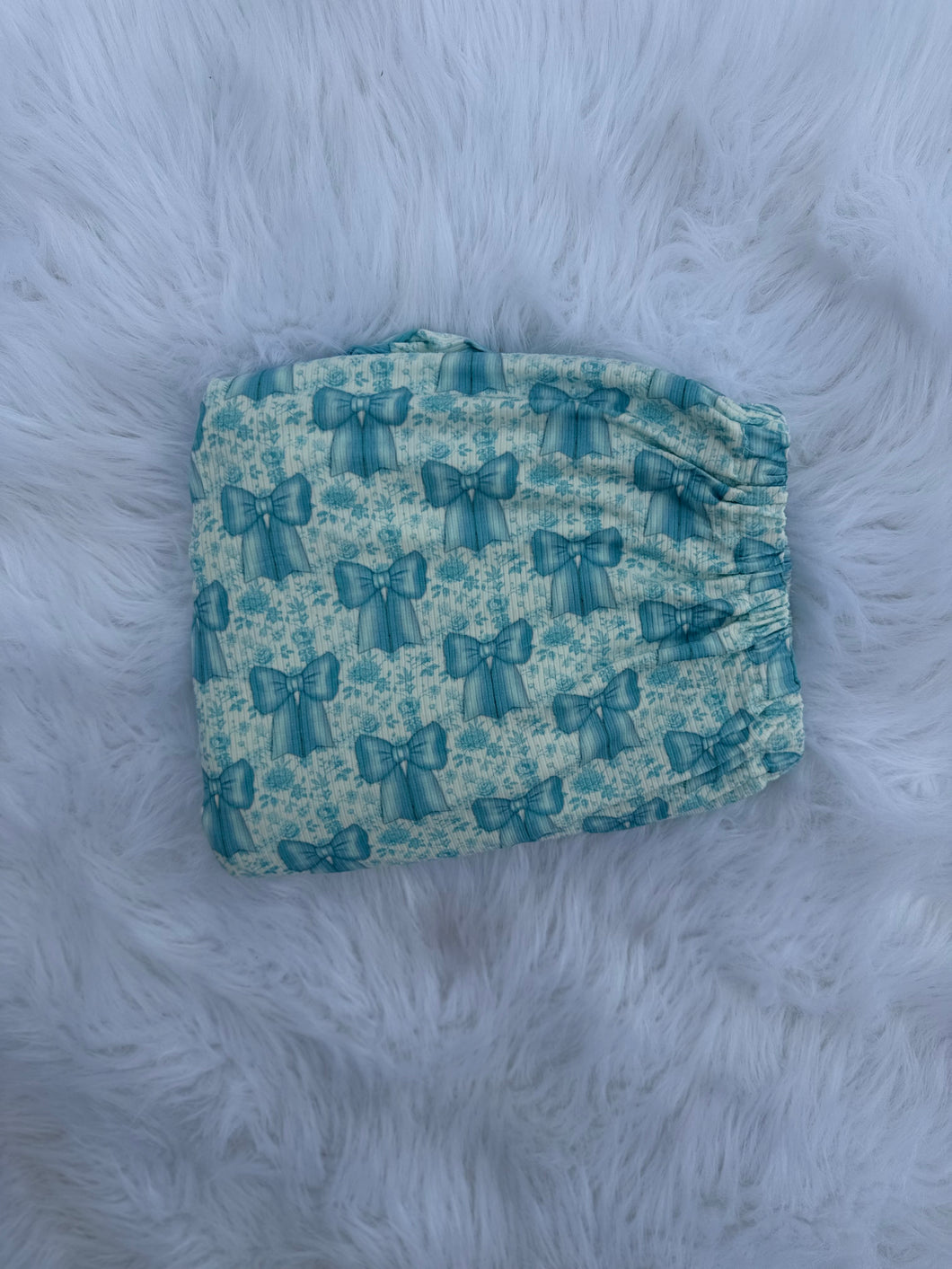 Blue Ribbon Dreams Bamboo Crib Sheet