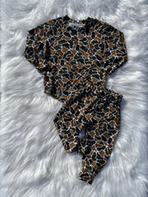 Load image into Gallery viewer, Camo Long Sleeve Set
