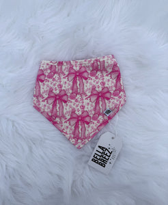 Blooming Bows Bamboo Bib