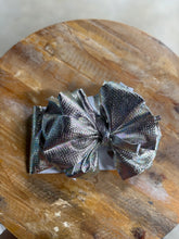 Load image into Gallery viewer, Metallic Messy Headwraps
