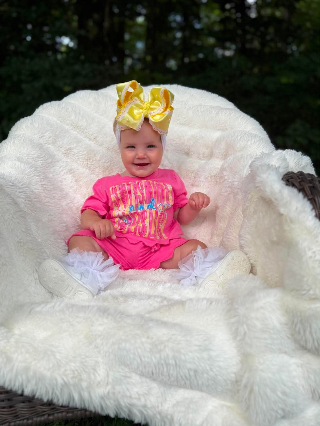 Sunshine and Jesus Scalloped Set
