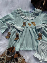 Load image into Gallery viewer, Boot scootin&#39; Cutie smocked set
