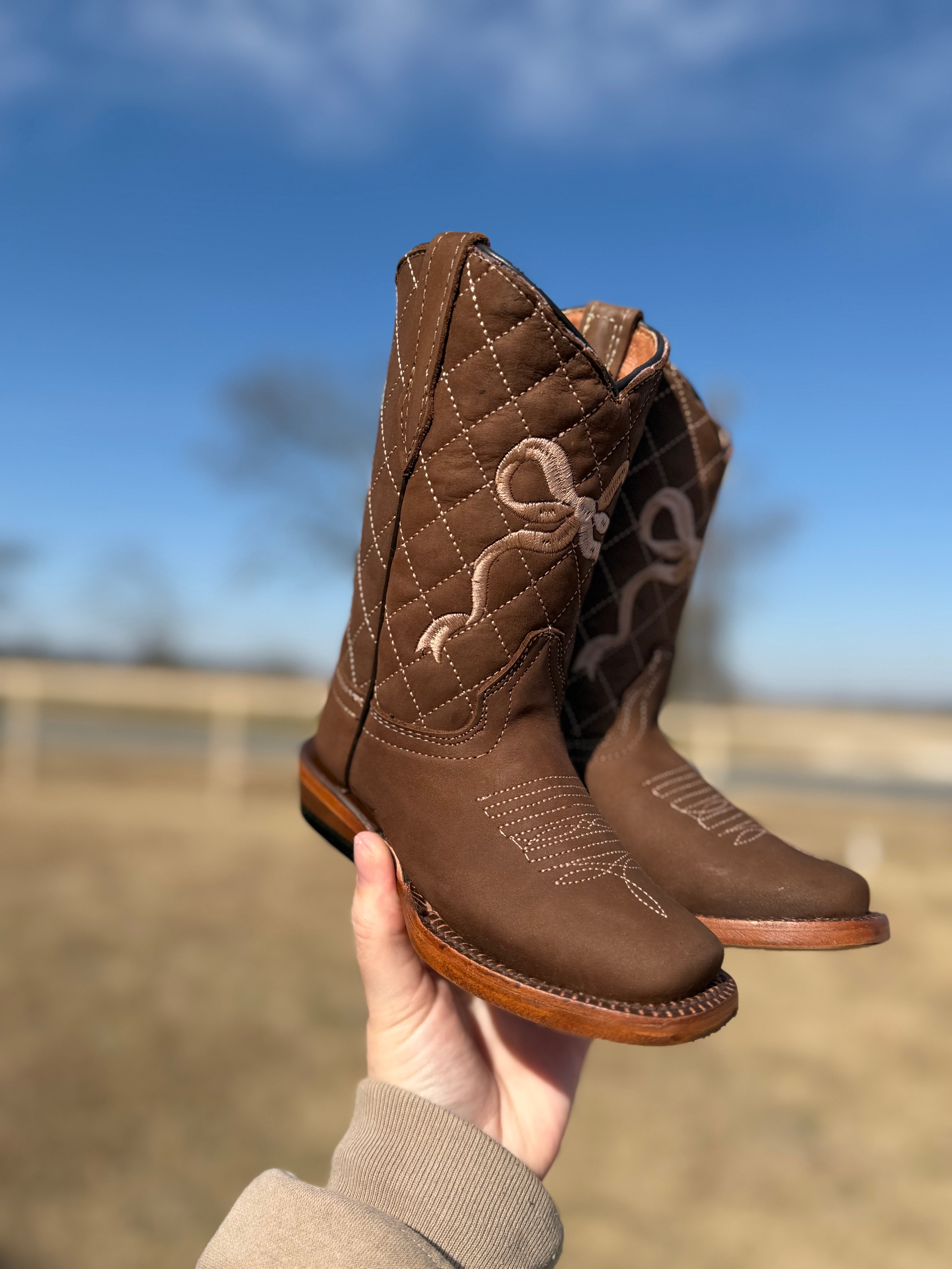 Brown Bow Tanner Mark Boots