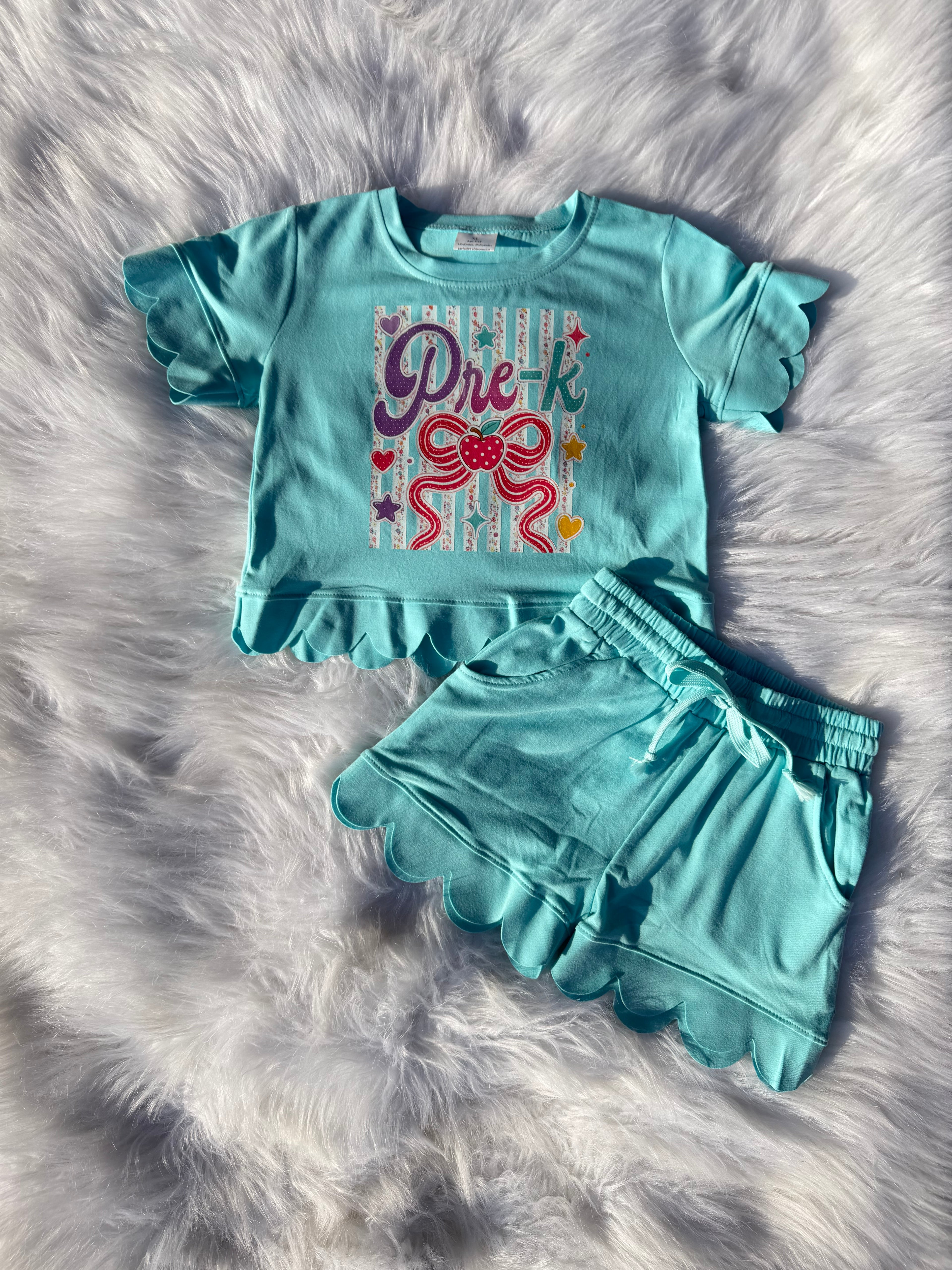 Pre-k thru 4th Scalloped Set