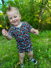 Load image into Gallery viewer, Cow &amp; Aztec Checkered Short Set
