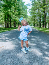 Load image into Gallery viewer, Light blue denim-like shorties
