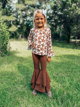 Load image into Gallery viewer, Quarterback Cutie Ruffled Sleeve Top
