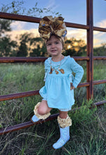 Load image into Gallery viewer, Boot scootin&#39; Cutie smocked set
