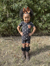 Load image into Gallery viewer, Ranch N Rust Bamboo Short Set
