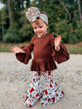Load image into Gallery viewer, Chocolate Brown Ruffled Sleeve Top
