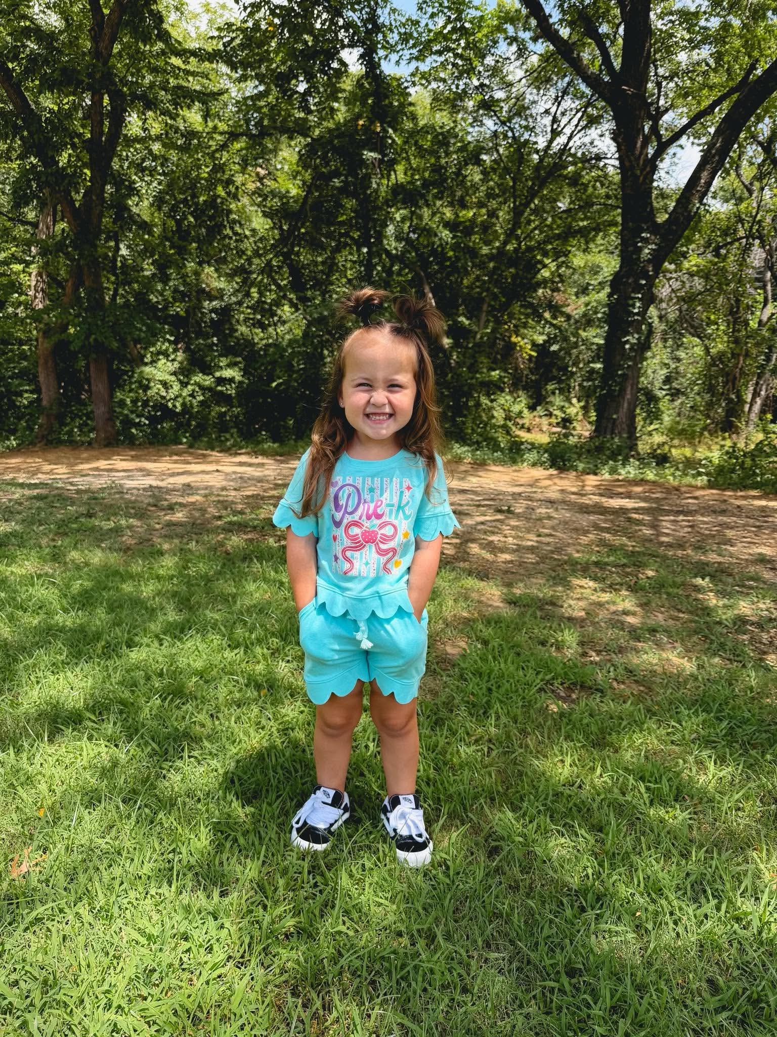 Pre-k thru 4th Scalloped Set