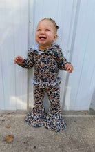 Load image into Gallery viewer, Camo Ruffled Set

