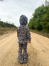 Load image into Gallery viewer, Camo Ruffled Set
