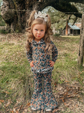 Load image into Gallery viewer, Camo Ruffled Set
